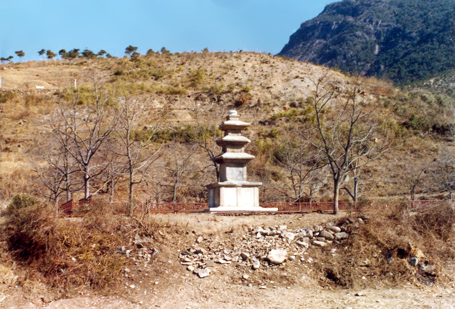 청도 장연사지동ㆍ서 삼층석탑_5